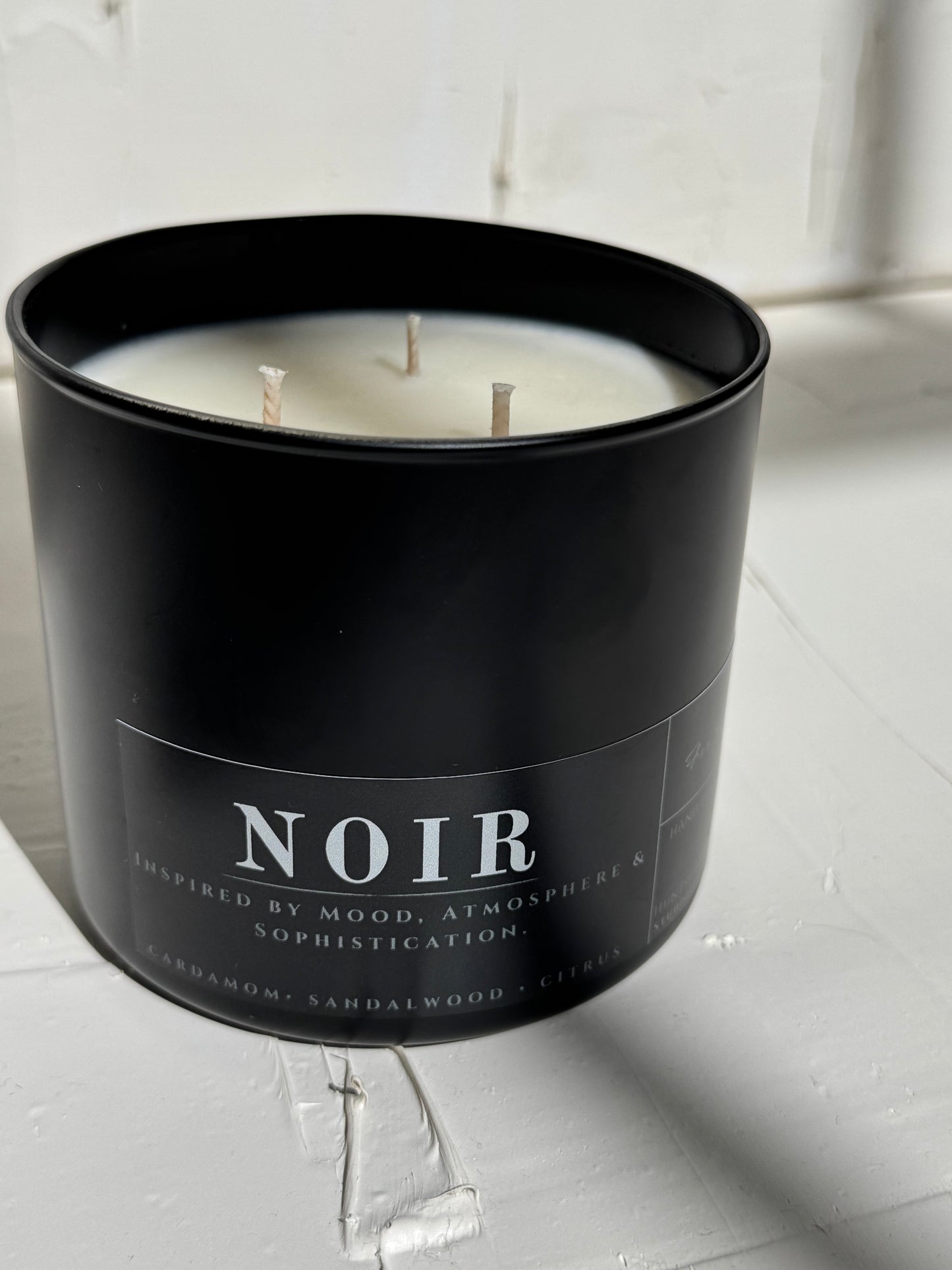 NOIR | oversized candle