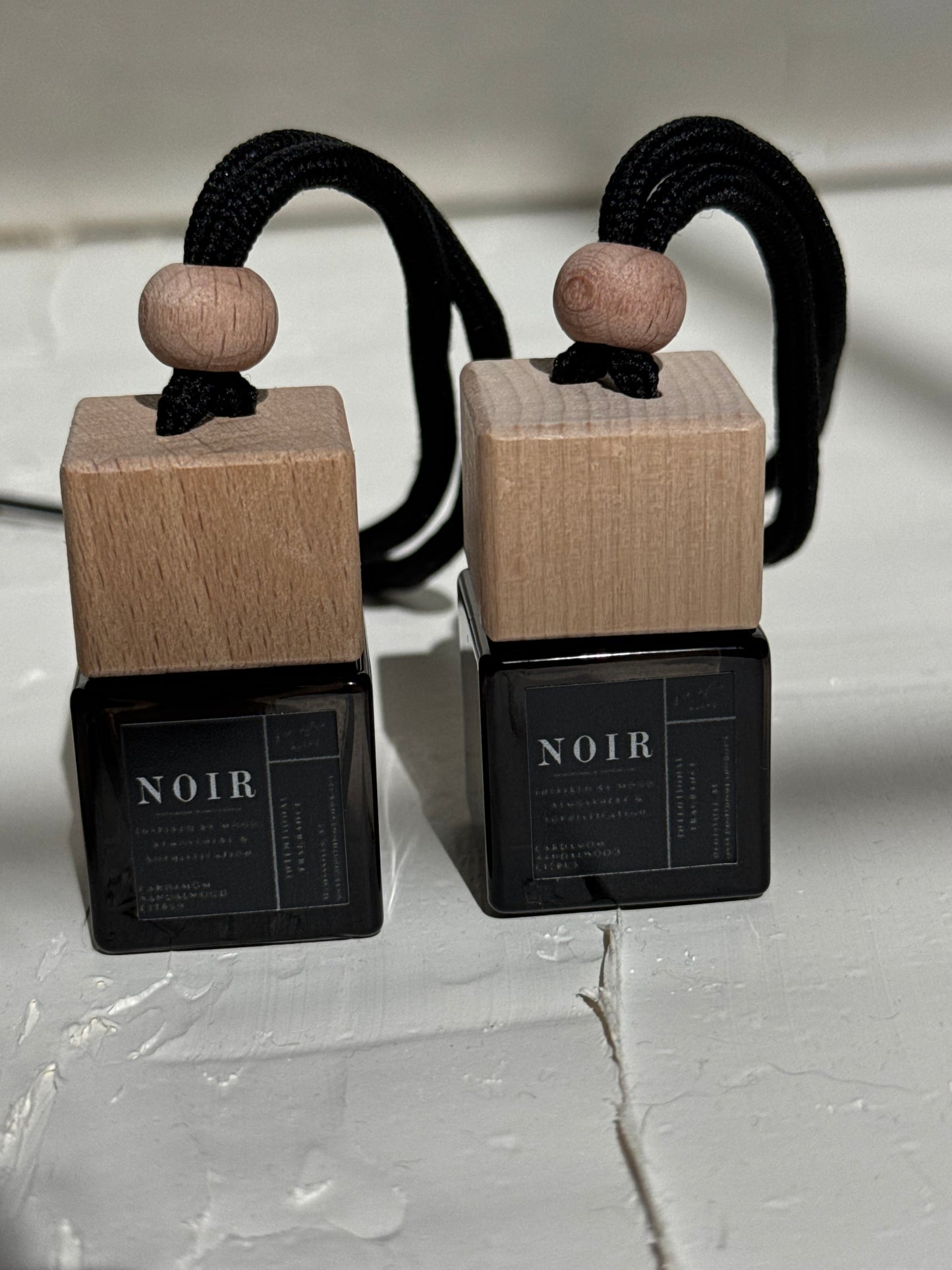 NOIR | car diffuser