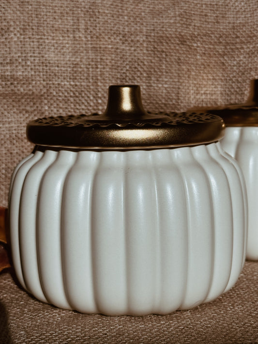 Ceramic Decorative Pumpkin soy candle | Cream | Maple & Musk fragrance