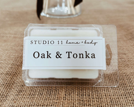 Luxurious oak and tonka blend in convenient melt form. Six pure soy cubes featuring our signature woody-sweet combination.