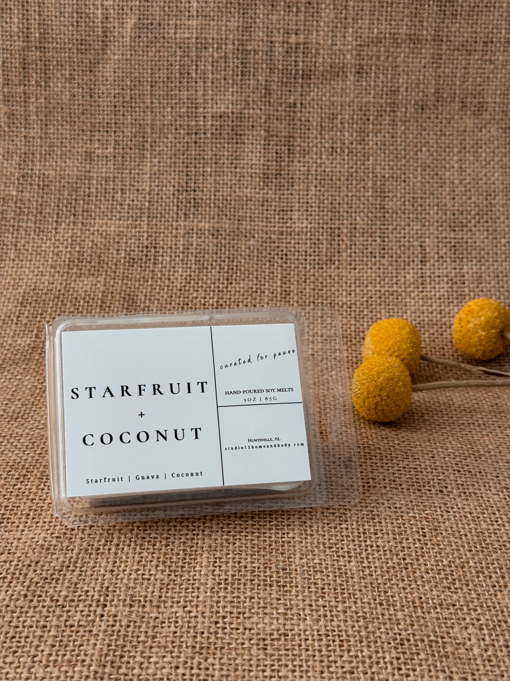 Starfruit • Guava • Coconut

Bright, tropical, and softly creamy, Starfruit + Coconut captures the feeling of warm coastal air and sunlit fruit groves. Juicy starfruit and sparkling kiwi create a vibrant tropical opening, while sweet guava and smooth coconut bring a soft, creamy finish that feels both refreshing and indulgent