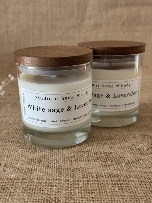 Airy white sage is layered with soft herbal notes and a subtle woodsy base, creating a smooth, balanced fragrance that feels both purifying and refined. Light yet noticeable, this scent fills the room with a fresh, grounded aroma that lingers—bringing a quiet, spa-like presence into your everyday.

Crisp, calming, and effortlessly clean—this is the scent you reach for when you want your space to feel reset.